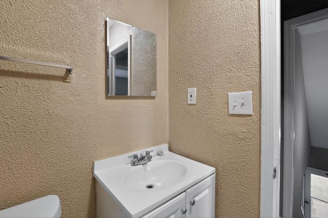 1111 CANARY LN, Memphis, TN 38109