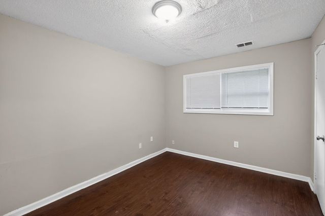 1111 CANARY LN, Memphis, TN 38109