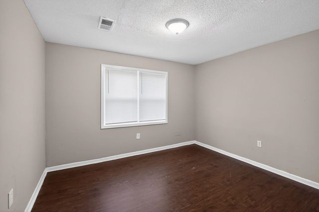 1111 CANARY LN, Memphis, TN 38109