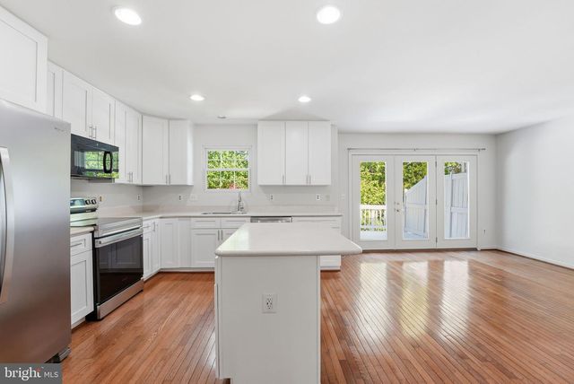 2709 BARONHURST DR, Vienna, VA 22181