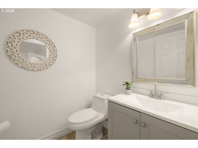 15100 Sw KINGBIRD Dr, Beaverton, OR 97007