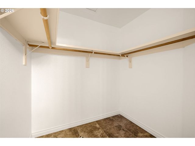 15100 Sw KINGBIRD Dr, Beaverton, OR 97007