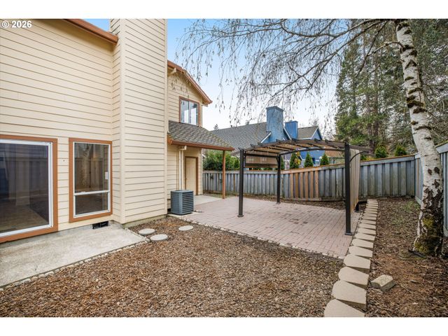 15100 Sw KINGBIRD Dr, Beaverton, OR 97007