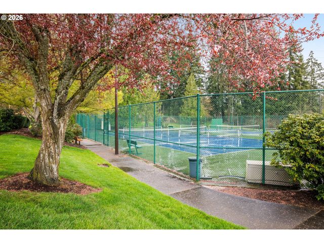 15100 Sw KINGBIRD Dr, Beaverton, OR 97007