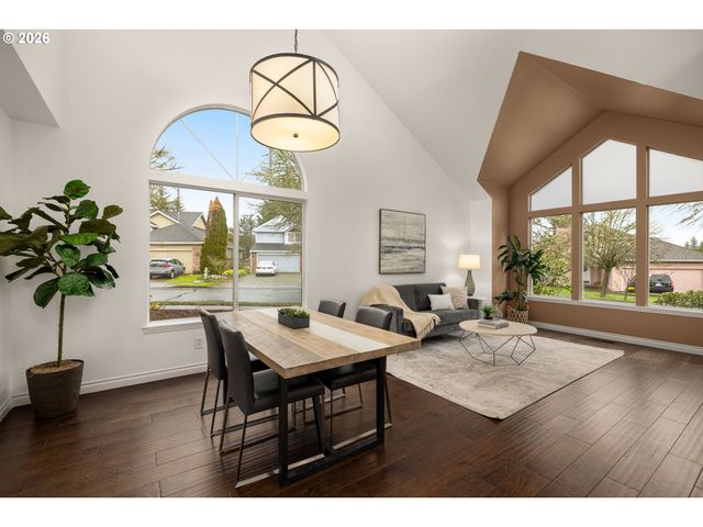 15100 Sw KINGBIRD Dr, Beaverton, OR 97007