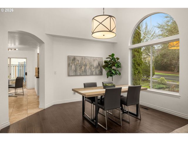 15100 Sw KINGBIRD Dr, Beaverton, OR 97007