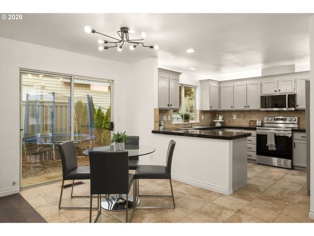 15100 Sw KINGBIRD Dr, Beaverton, OR 97007