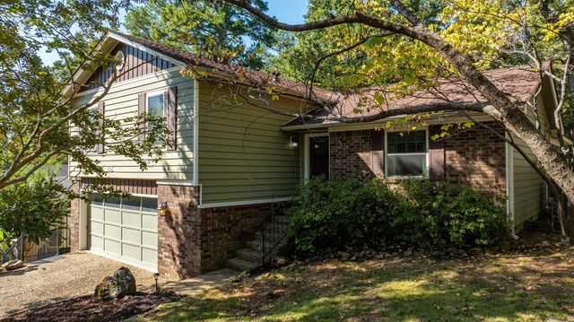 4 White Willow Court, Little Rock, AR 72212