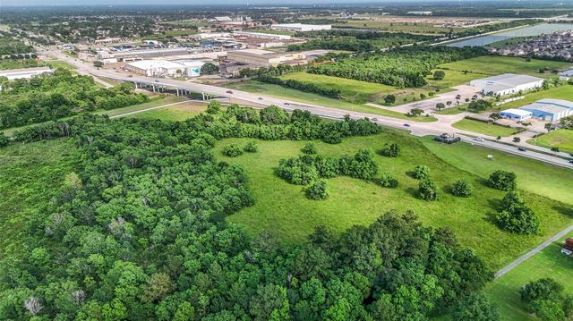 3901 Magnolia Parkway, Pearland, TX 77584