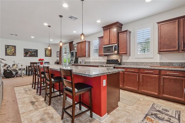 29118 Carrotwood, Lake Elsinore, CA 92530