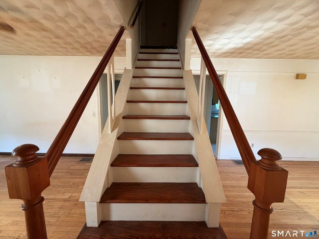 907 North High Street, East Haven, CT 06512