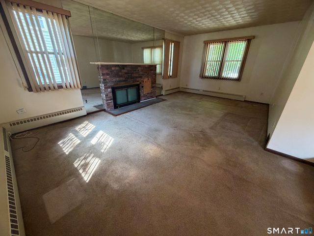 907 North High Street, East Haven, CT 06512