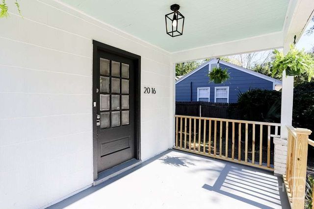 2016 Hawthorne Street, Savannah, GA 31404