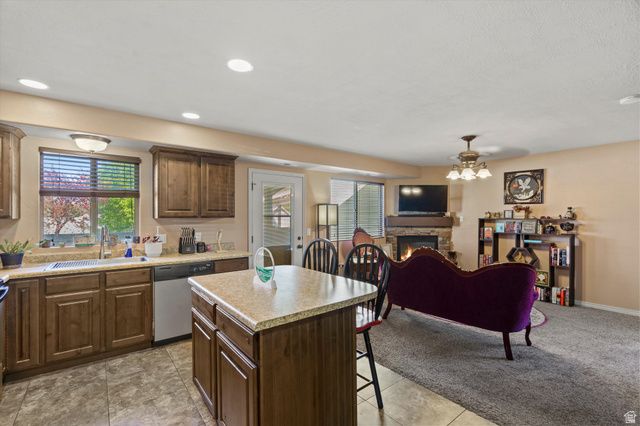 1814 W 5050 S, Roy, UT 84067