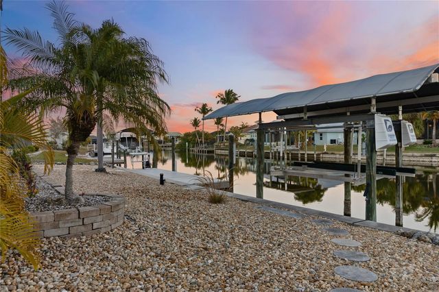 8242 ARLEWOOD CIRCLE, Port Charlotte, FL 33981