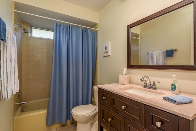 6952 122ND STREET, Seminole, FL 33772