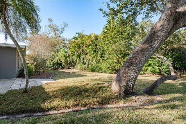 6952 122ND STREET, Seminole, FL 33772