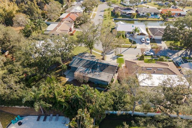 6952 122ND STREET, Seminole, FL 33772