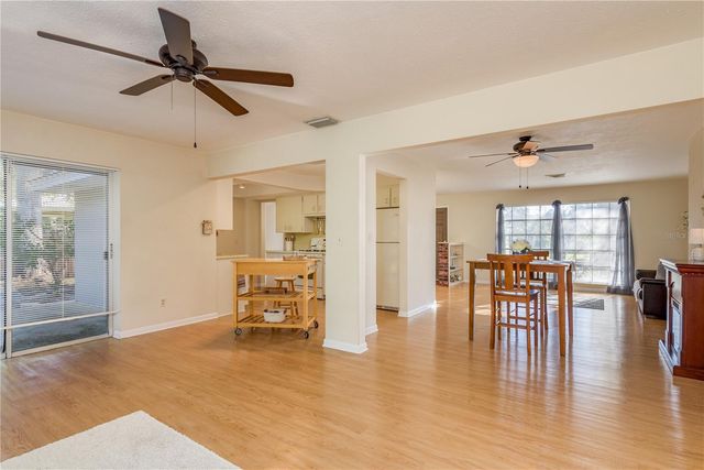 6952 122ND STREET, Seminole, FL 33772