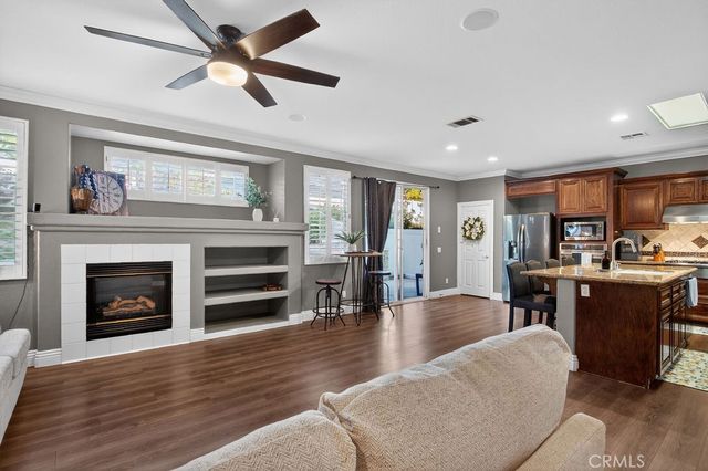 959 Hemingway, Corona, CA 92878