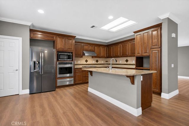959 Hemingway, Corona, CA 92878