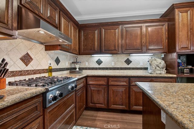 959 Hemingway, Corona, CA 92878