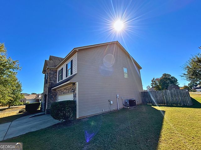 206 Christopher Drive, Byron, GA 31008