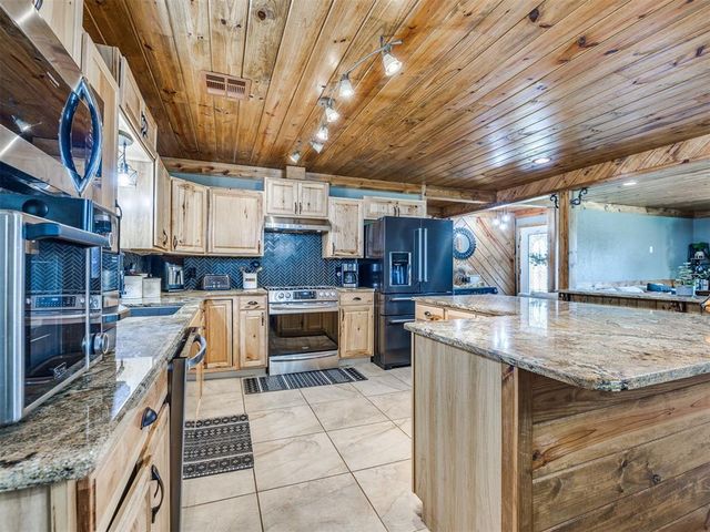 768 Ranchwood Drive, Tuttle, OK 73089