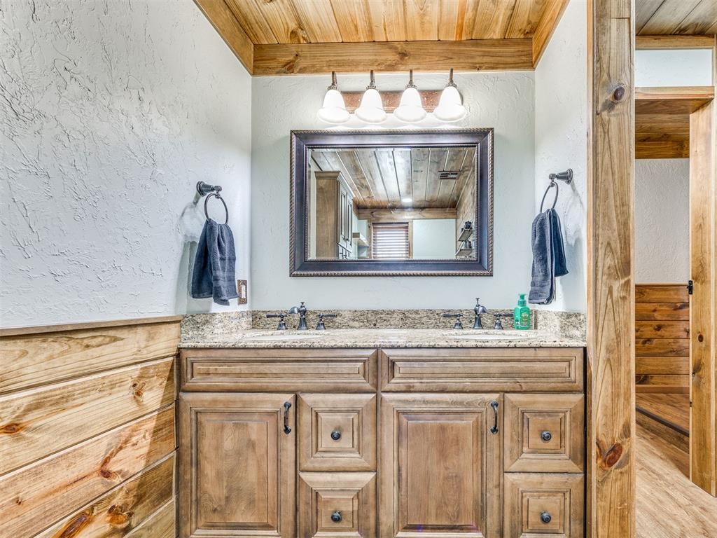 Image 36 of property listing at 768 Ranchwood Drive, Tuttle, OK 73089
