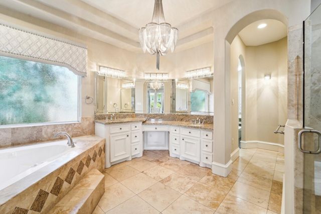 37 Kings Lake Estates Boulevard, Humble, TX 77346