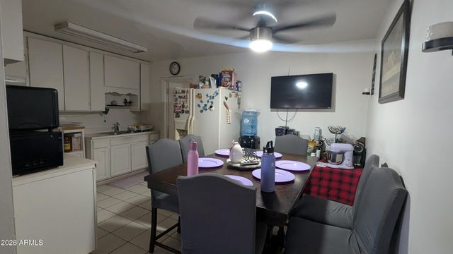 3833 W TAYLOR Street, Phoenix, AZ 85009