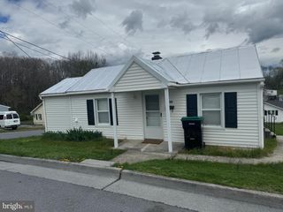 430 W HIGH STREET, Woodstock, VA 22664