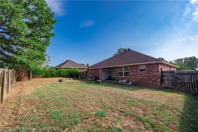 101 Horizon Lane, Alma, AR 72921