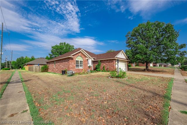 101 Horizon Lane, Alma, AR 72921