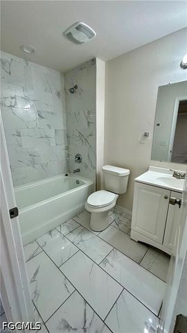 3301 SW 15th PL, Cape Coral, FL 33914