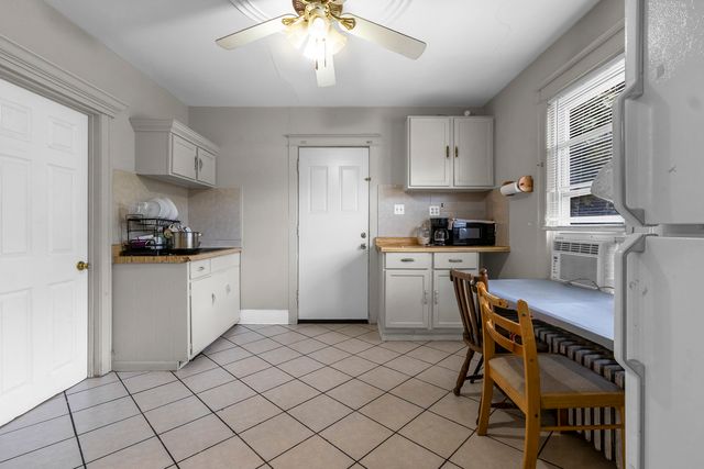 528 E 156th Street, Harvey, IL 60426