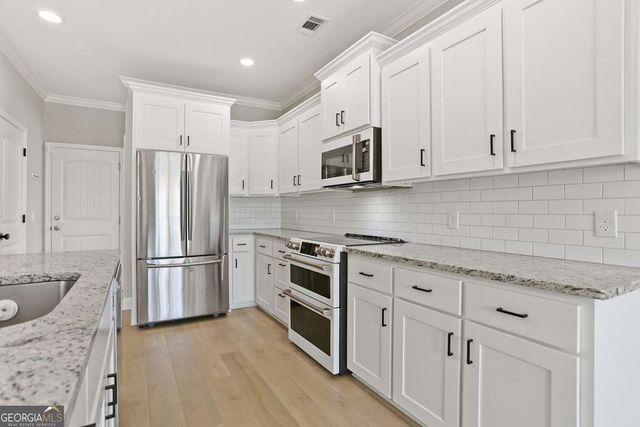 108 Whitebark Trail, Richmond Hill, GA 31324