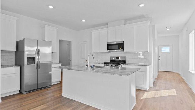 9010 Shady Cabana Way, Iowa Colony, TX 77583