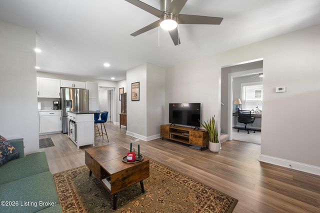 5214 Valley Station Rd, Louisville, KY 40272