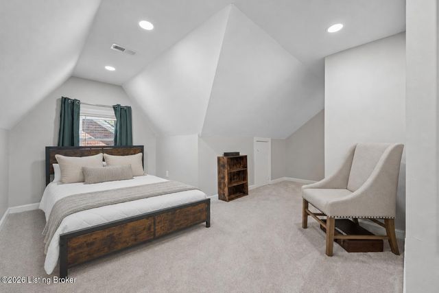 5214 Valley Station Rd, Louisville, KY 40272
