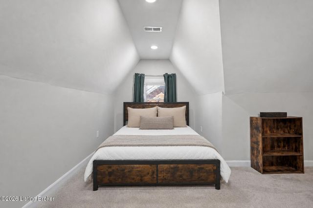 5214 Valley Station Rd, Louisville, KY 40272