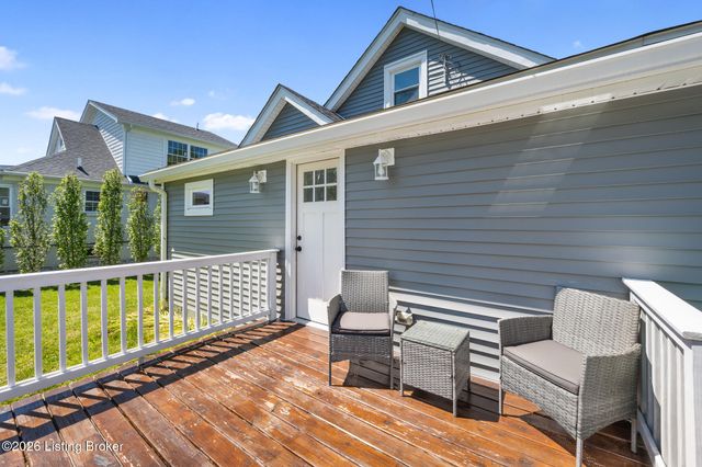 5214 Valley Station Rd, Louisville, KY 40272