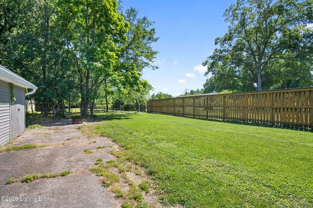 5214 Valley Station Rd, Louisville, KY 40272