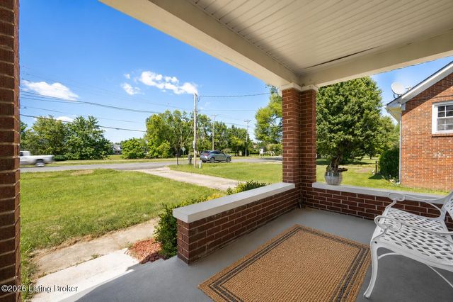 5214 Valley Station Rd, Louisville, KY 40272