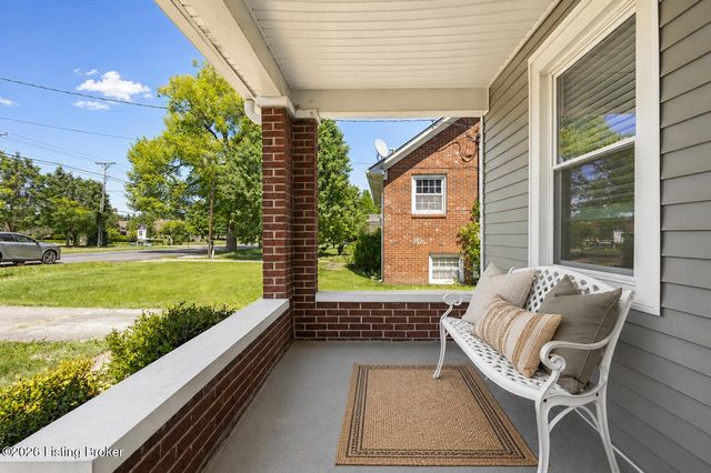 5214 Valley Station Rd, Louisville, KY 40272