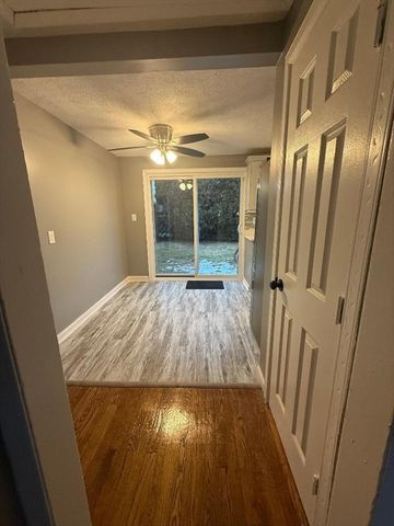 36 Daley St, Chicopee, MA 01013