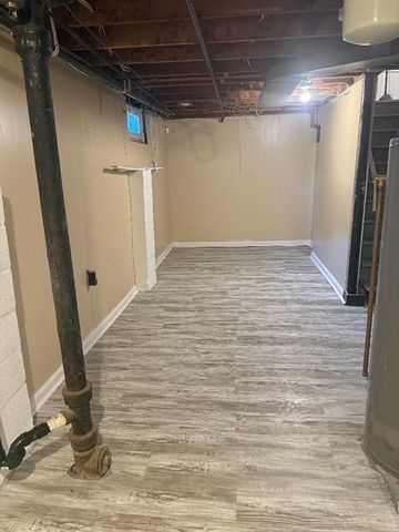 36 Daley St, Chicopee, MA 01013