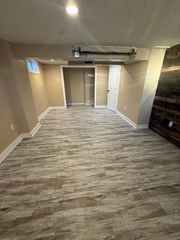 36 Daley St, Chicopee, MA 01013