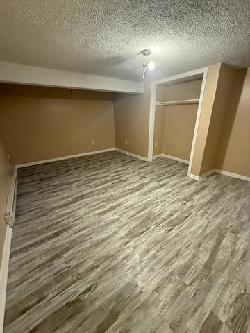 36 Daley St, Chicopee, MA 01013