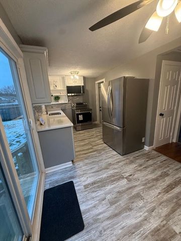 36 Daley St, Chicopee, MA 01013